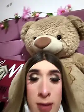 NicolleSpell webcam