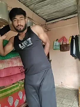 Lustynani live cam on StripChat