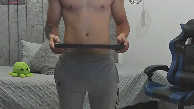 Calvin_Hunter webcam