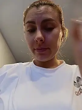 AnnyaEvans webcam