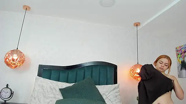 LuciiaMiller webcam
