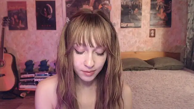 Friendly_Ellie webcam