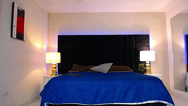SkylerBigxxx webcam