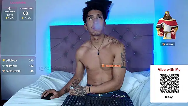 Zayn_Moretti webcam