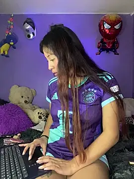 Leyla_collinss_