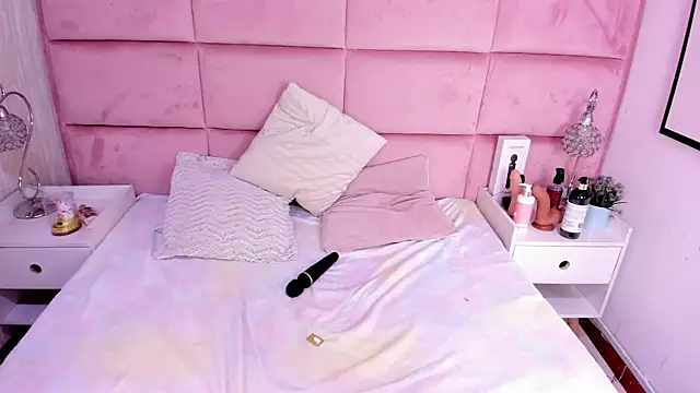HannaTaylor live cam on StripChat