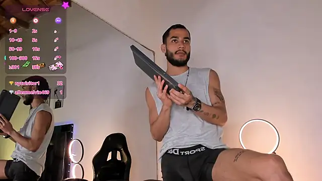 MaxPower003 live cam on StripChat