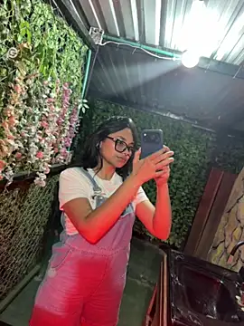 Cuteprincess21 live cam on StripChat