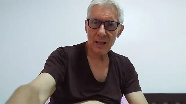 BIGUNCUTHARDCOCK webcam