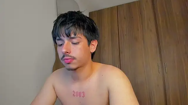 Maximo_Miller webcam