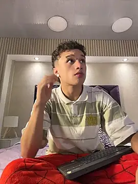 Dominik_Souza webcam