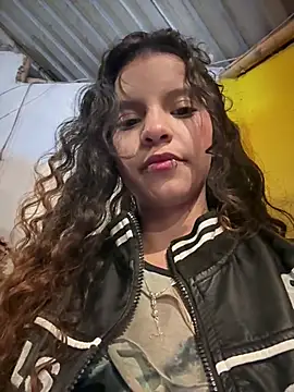 soffii-estrella live cam on StripChat