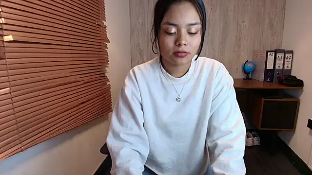 aisha_leenns webcam