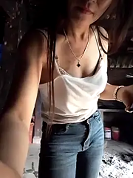 Heryy_xx live cam on StripChat