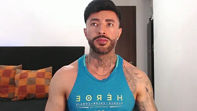 andrea_de_lucaa webcam