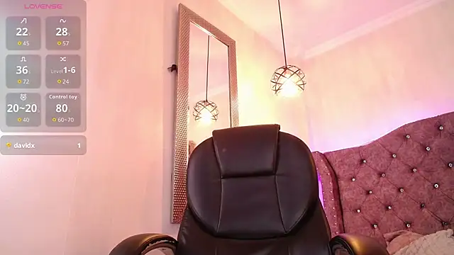 Amara_Davis1 webcam