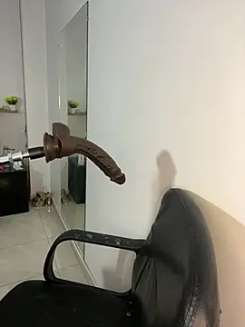 cherry_skinnyy_ webcam