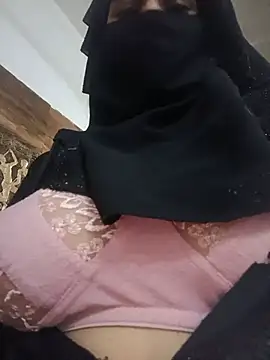 Aafreen_36 live cam on StripChat