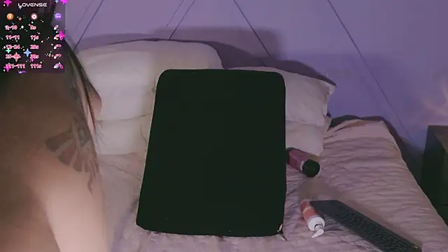 emmajohnss webcam