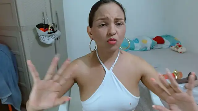Agatha_browser live cam on StripChat