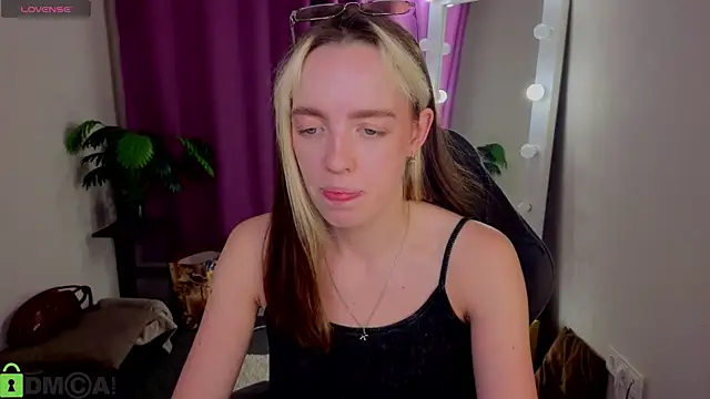 R0cket_bunny webcam