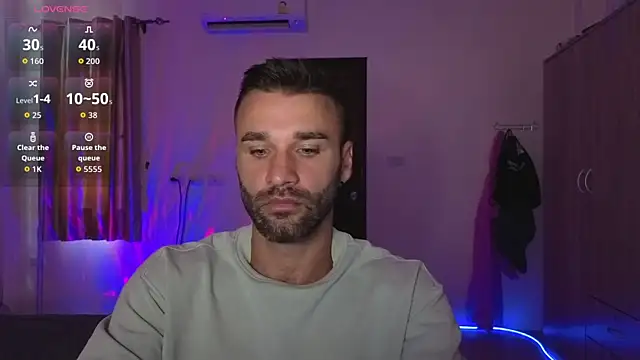 DaddySlava live cam on StripChat