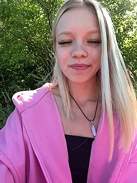 Foxy_Blondie webcam