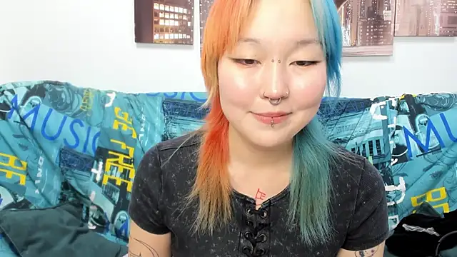 Cute__Kiko webcam