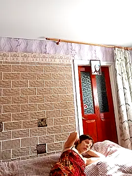 Ponka2011 live cam on StripChat
