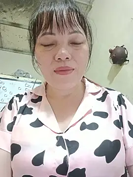 Sana-vn live cam on StripChat