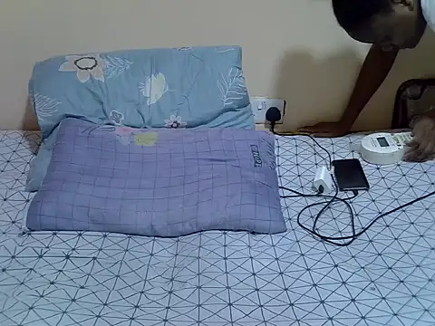 Darkchocolatequeen webcam
