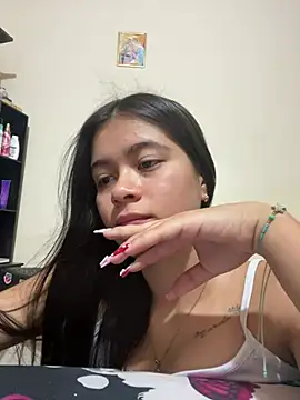 _Daphne_Rousse_23 live cam on StripChat