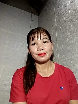 Gee_hot live cam on StripChat