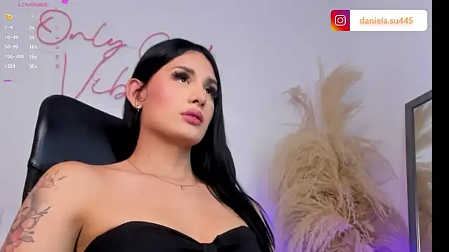 MiaDaniella__ webcam