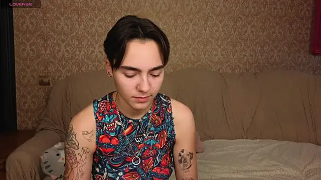 Lilihere_ webcam