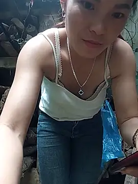 Heryy_xx live cam on StripChat