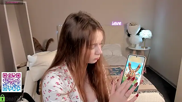 boozekirs_ (F young) - Gentle hugs