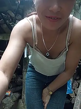 Heryy_xx live cam on StripChat