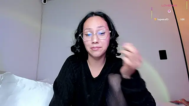 Anyi_1 live cam on StripChat