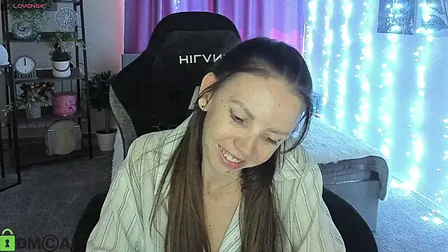 EmilyStevart live cam on StripChat