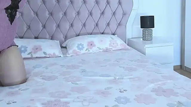 purefantasy live cam on StripChat