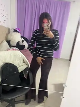 cherry_skinnyy_ webcam