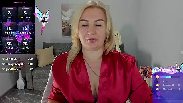 Lili_Crossi live cam on StripChat