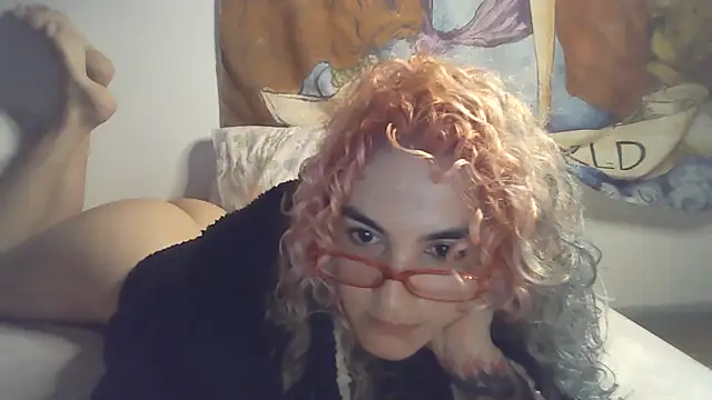 BabeGurl live cam on StripChat
