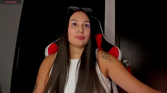 Sweet_milk2 live cam on StripChat