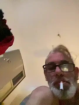 crisfootlicker live cam on StripChat