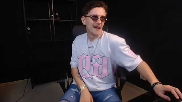 FelixStarkk live cam on StripChat