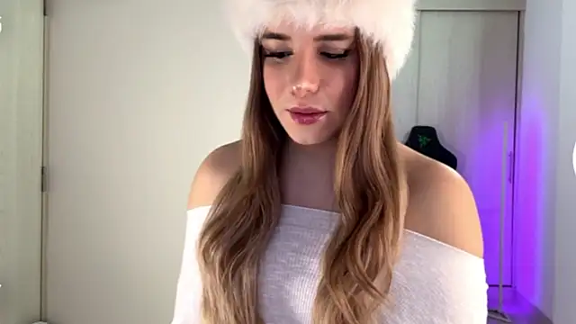 Model: Isa_Pallmer