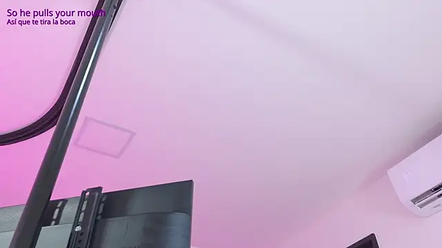 emmacurvy live cam on StripChat