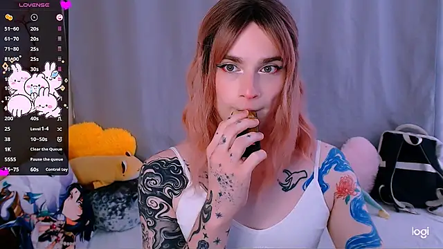 Alice_Hells webcam